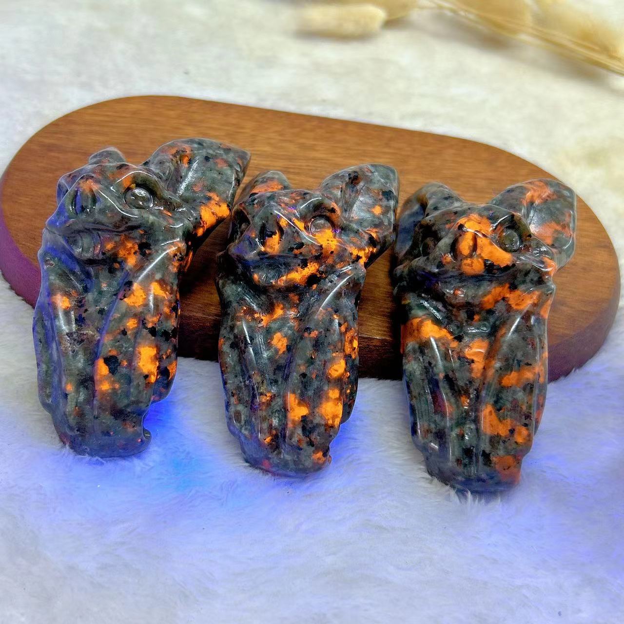 Natural Crystal Yooperlite Bat - Lighting Effect Home Decor ulasan dan harga