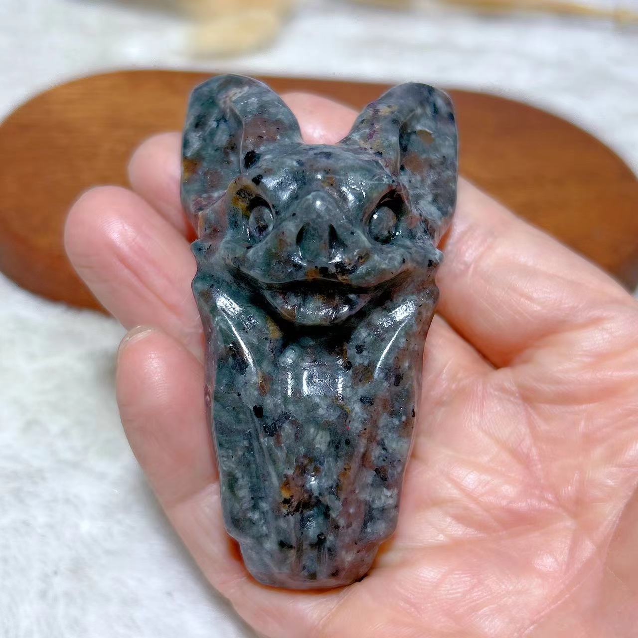 Natural Crystal Yooperlite Bat - Lighting Effect Home Decor ulasan dan harga